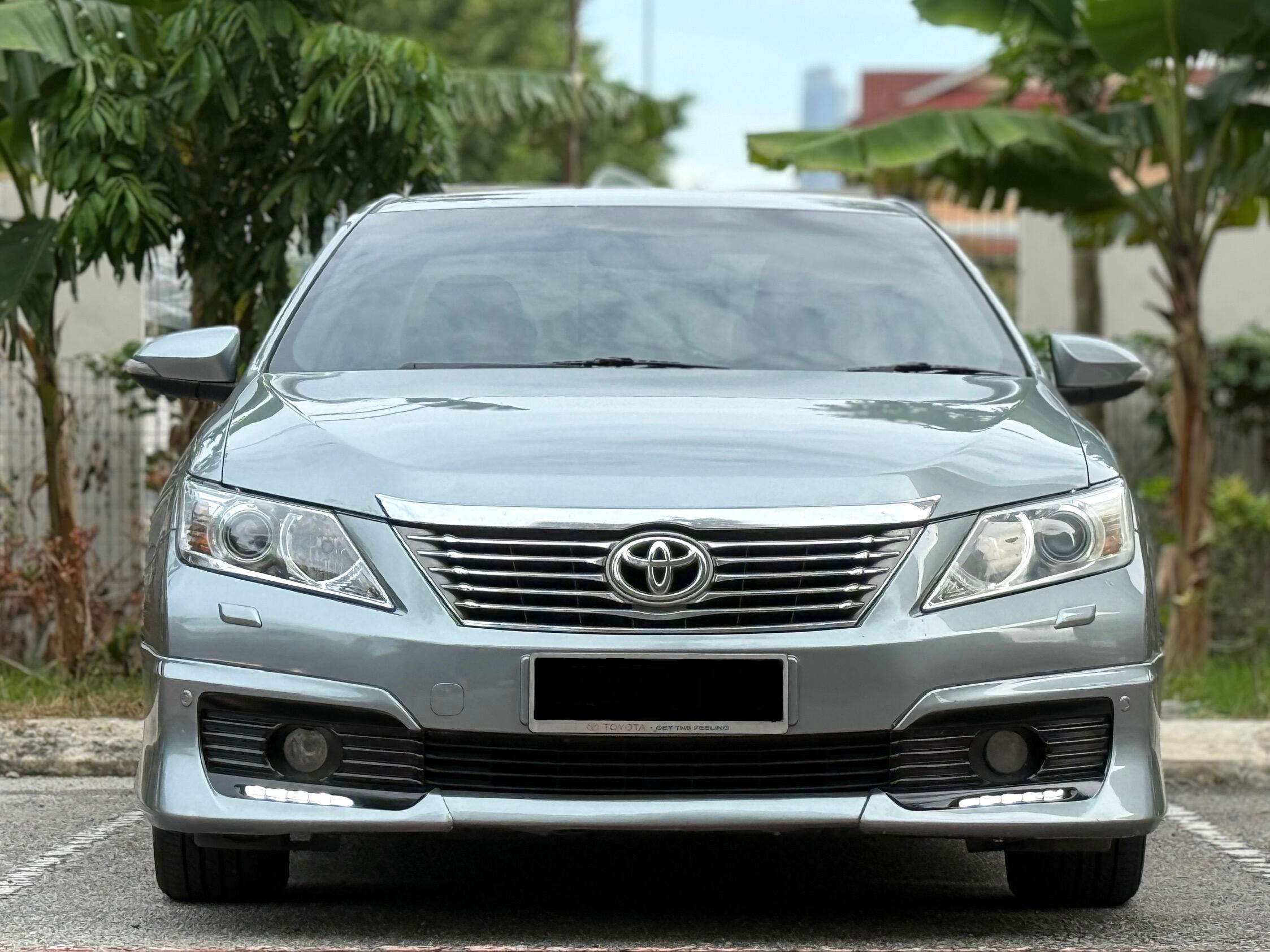 Toyota Camry G 2.0 AT